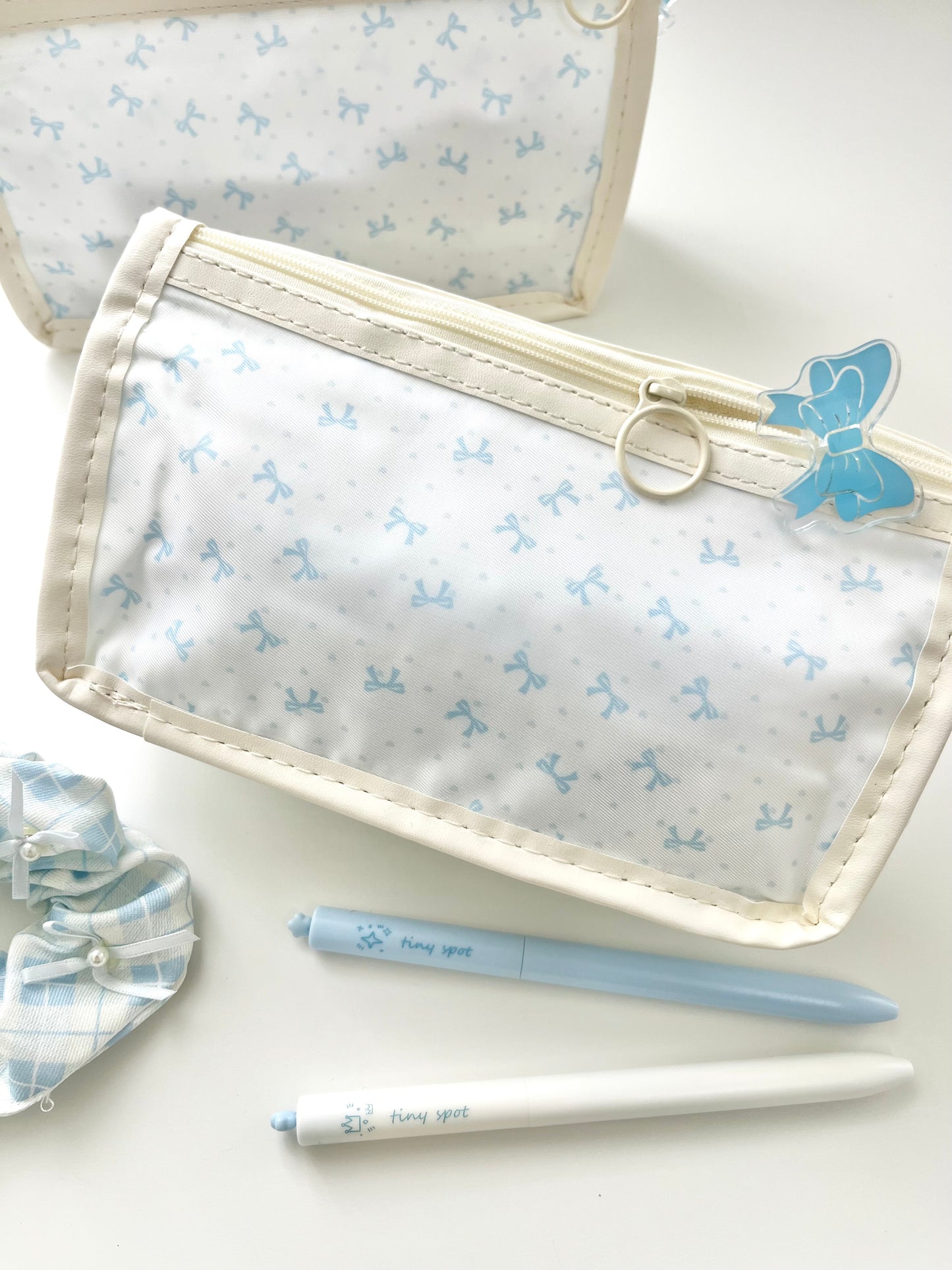 Bow Transparent Pencil Case
