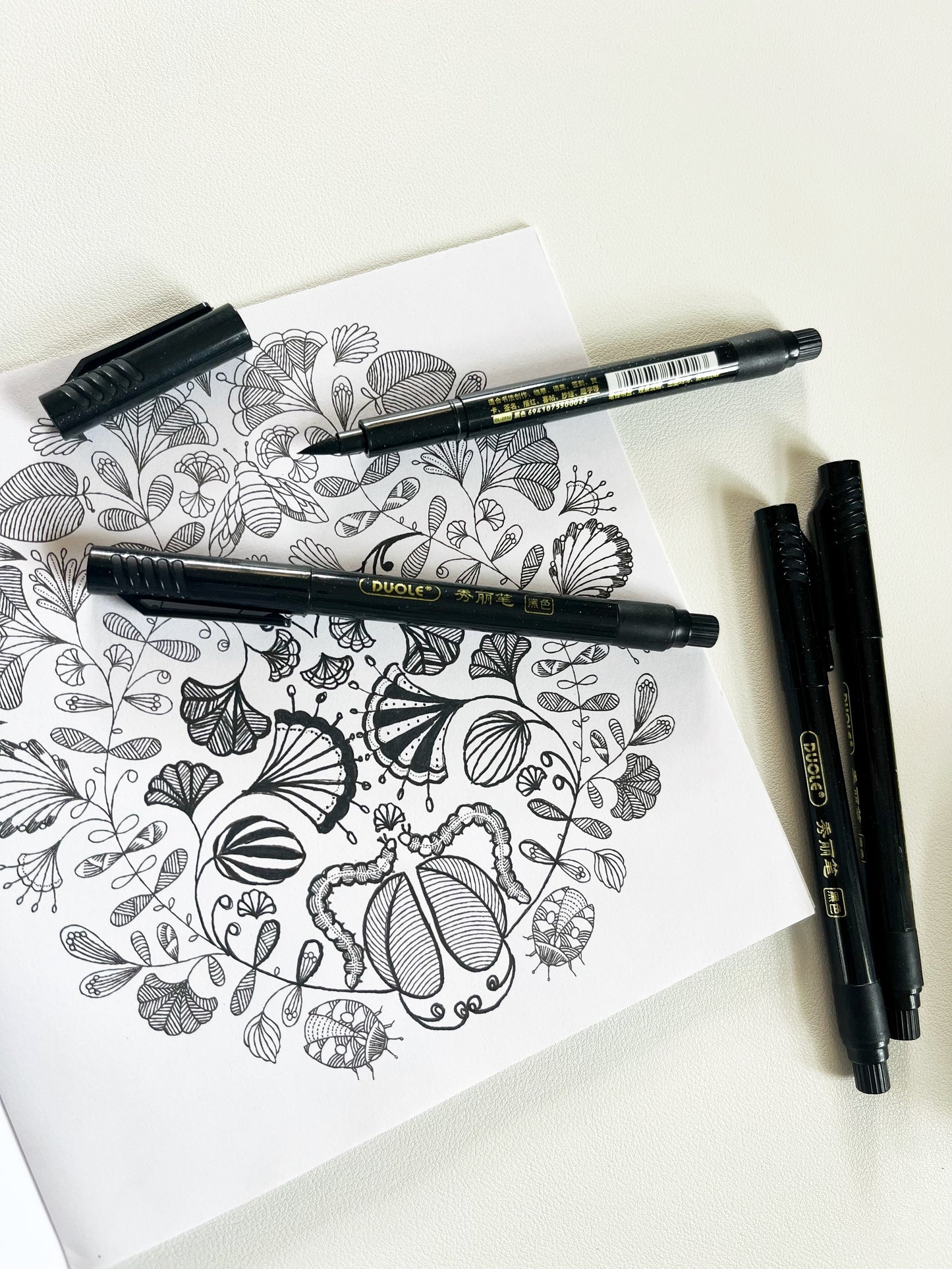 Black Sketch & Brush Pen