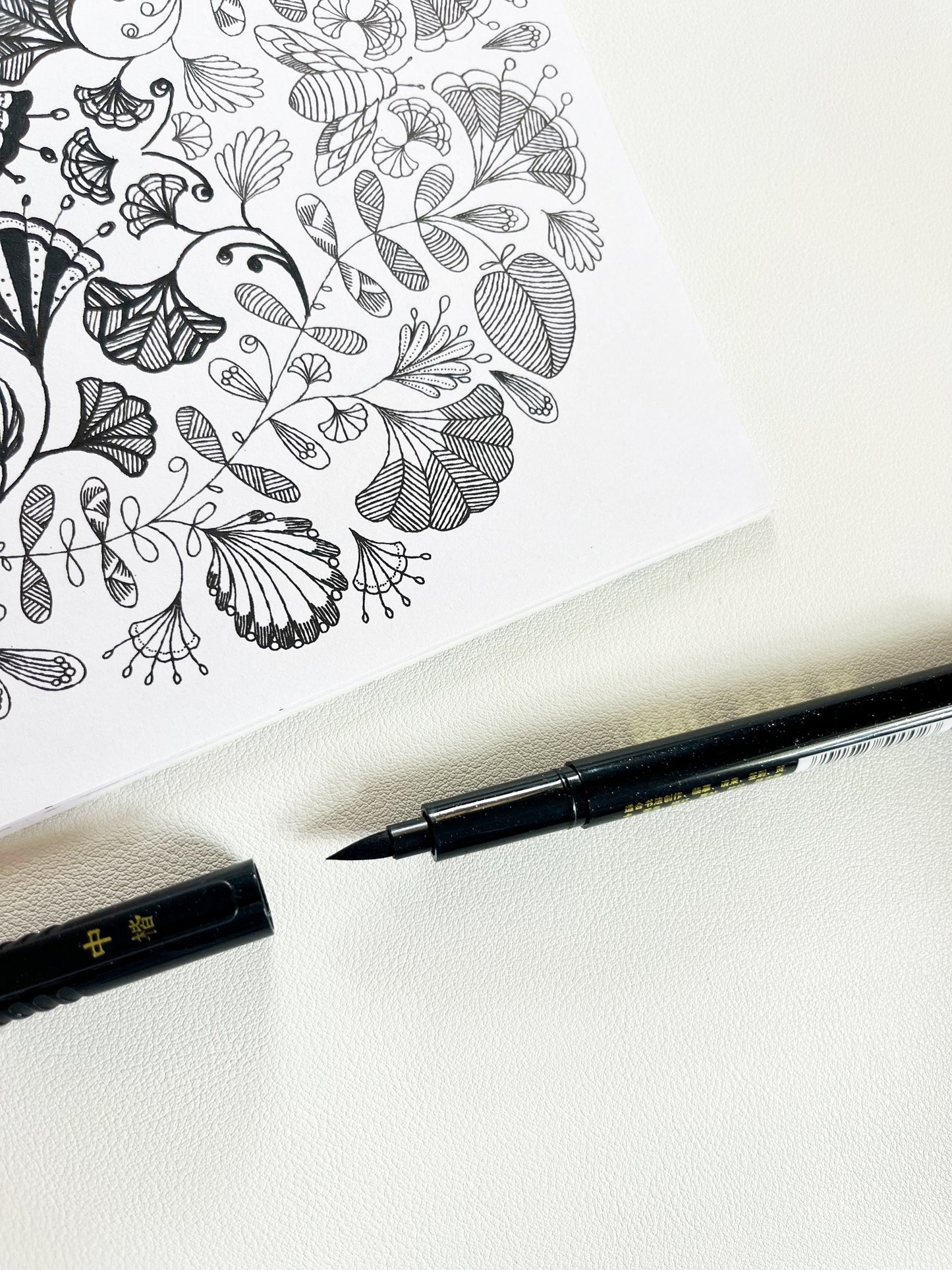 Black Sketch & Brush Pen