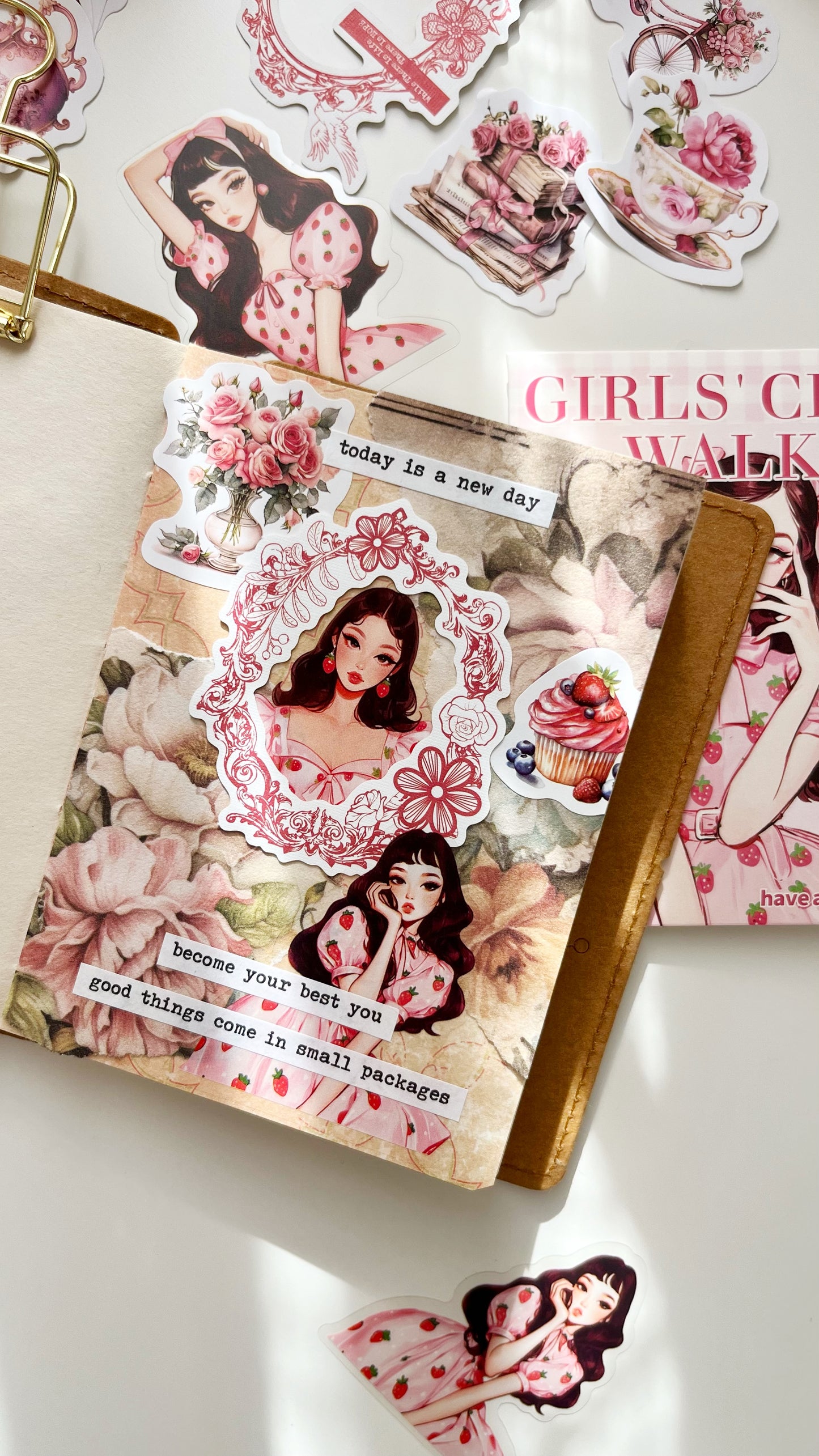Strawberry Girl Spread Material Pack