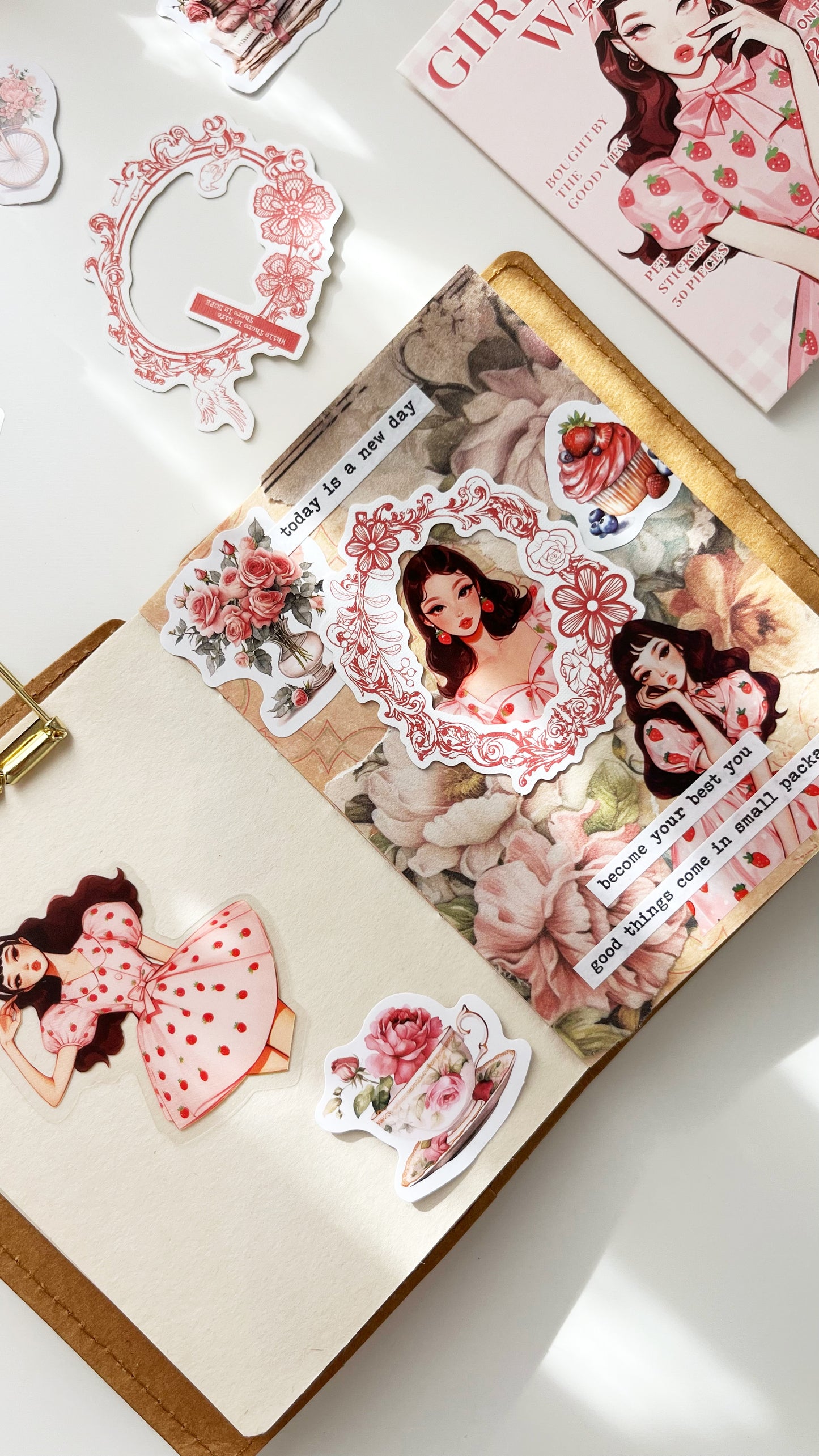Strawberry Girl Spread Material Pack