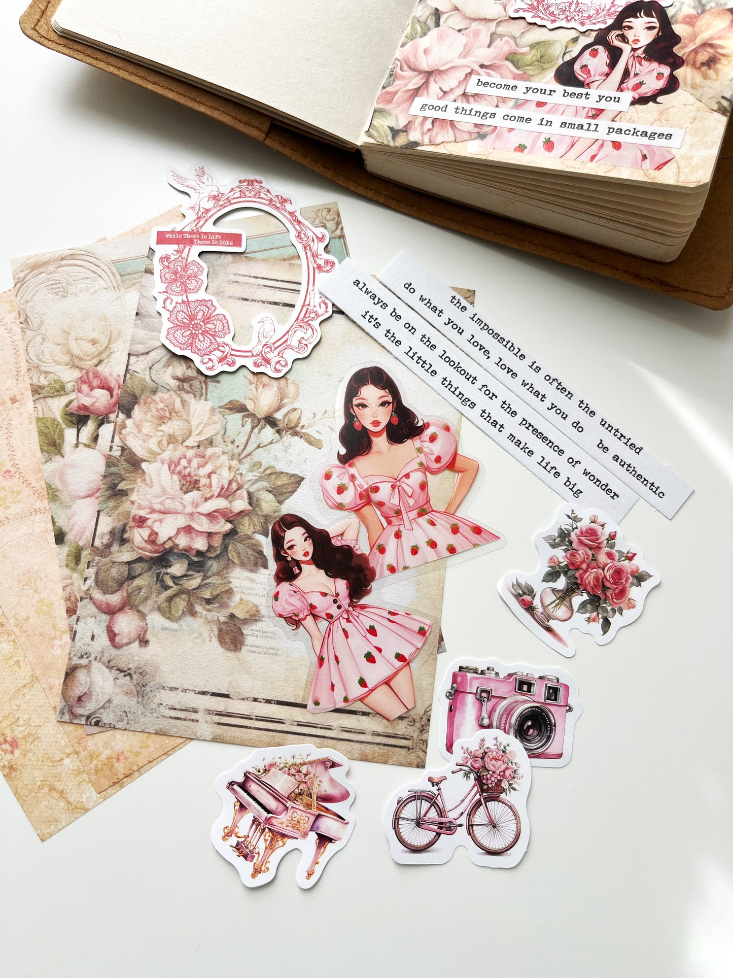 Strawberry Girl Spread Material Pack